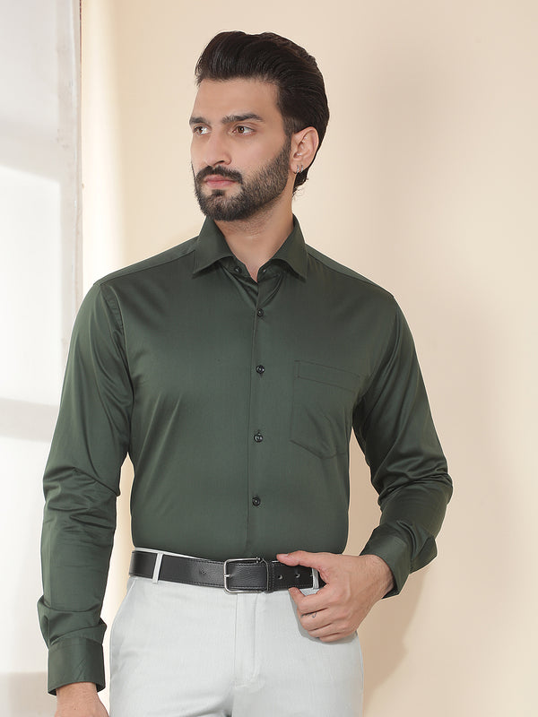 cobb dark green solid smart-fit formal shirt