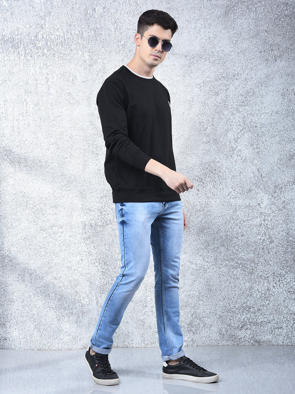 cobb solid black full-sleeve t-shirt