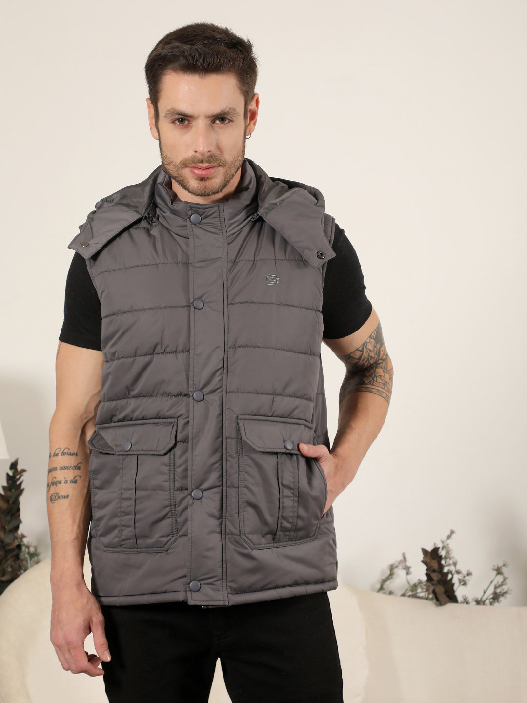 cobb solid grey hooded sleeveless zipper jacket