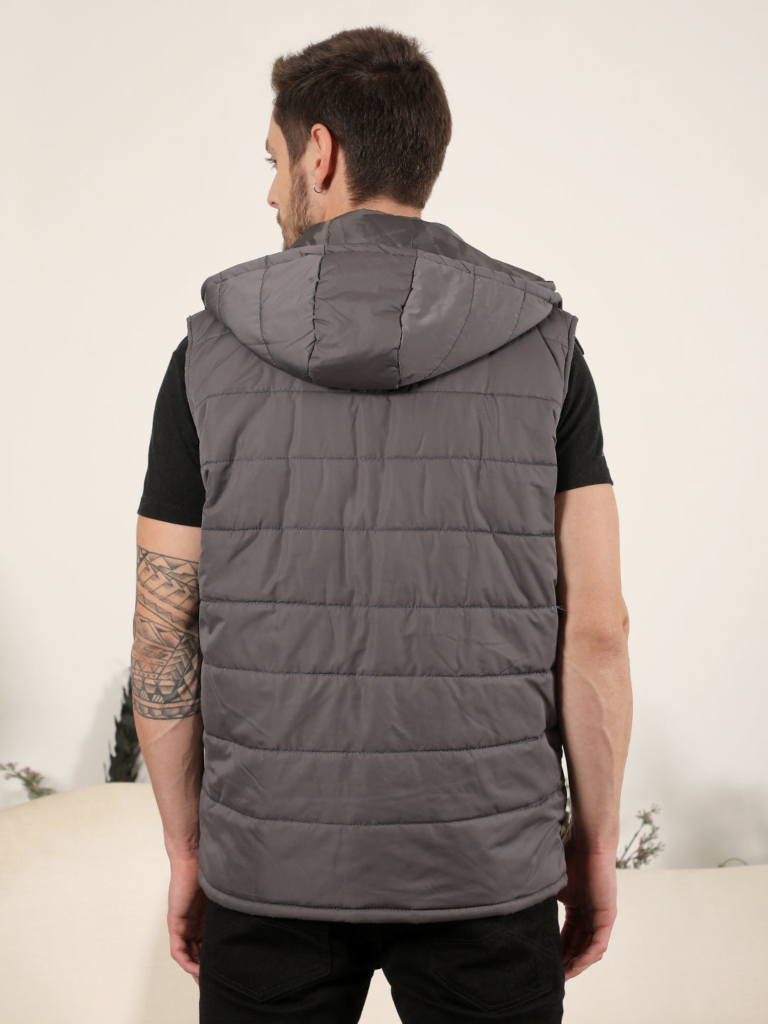 cobb solid grey hooded sleeveless zipper jacket