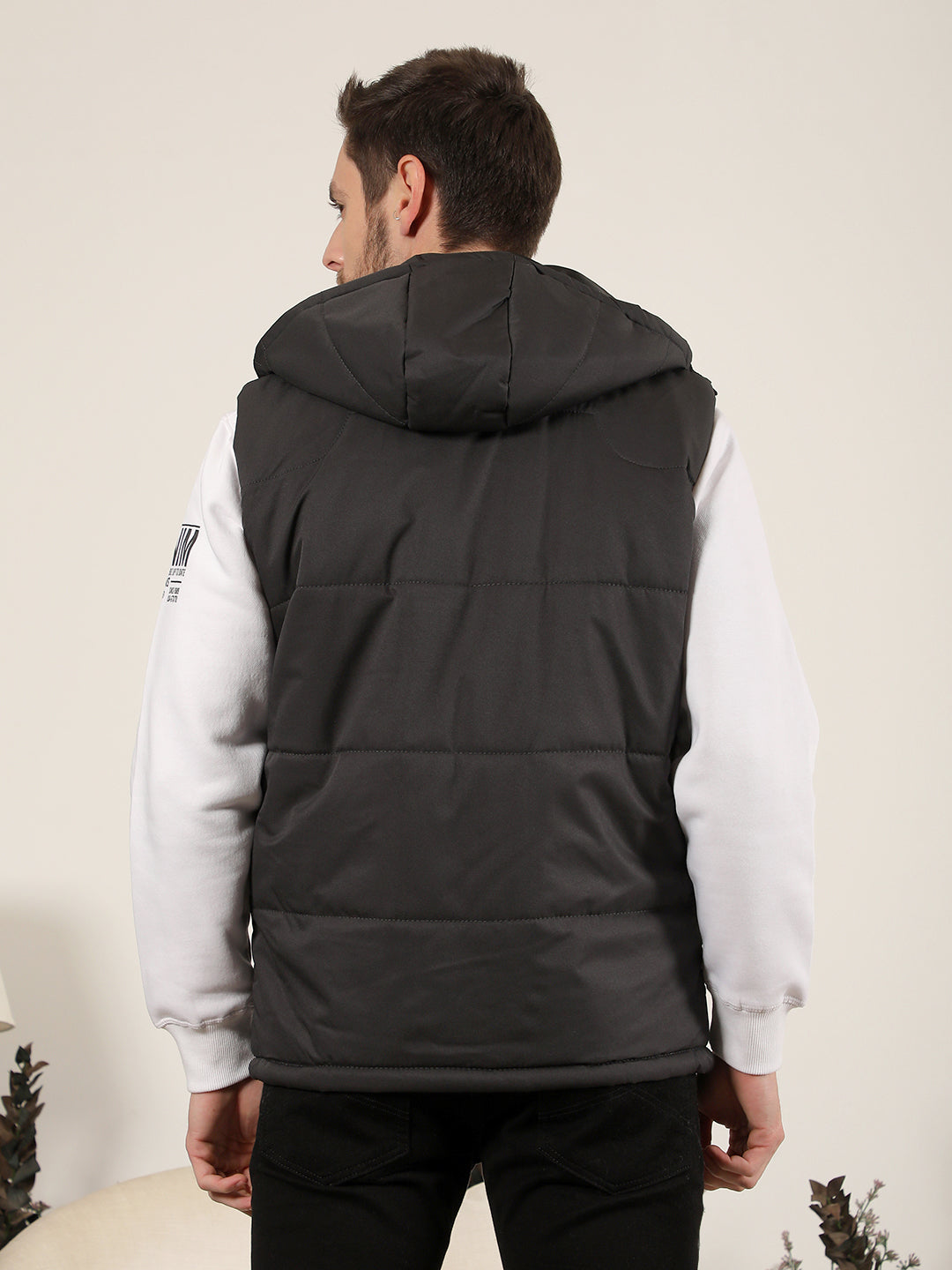 cobb solid dark grey hooded sleeveless zipper jacket