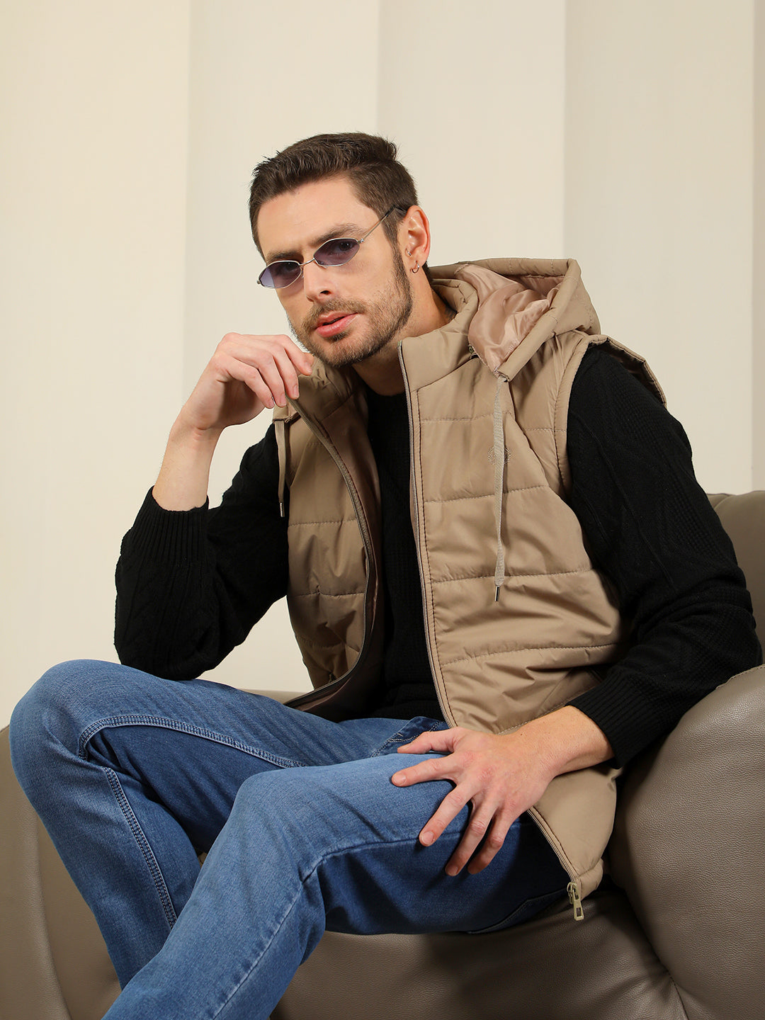 cobb solid beige hooded sleeveless zipper jacket