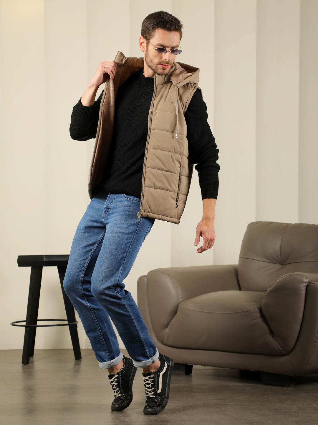 COBB SOLID BEIGE HOODED SLEEVELESS ZIPPER JACKET