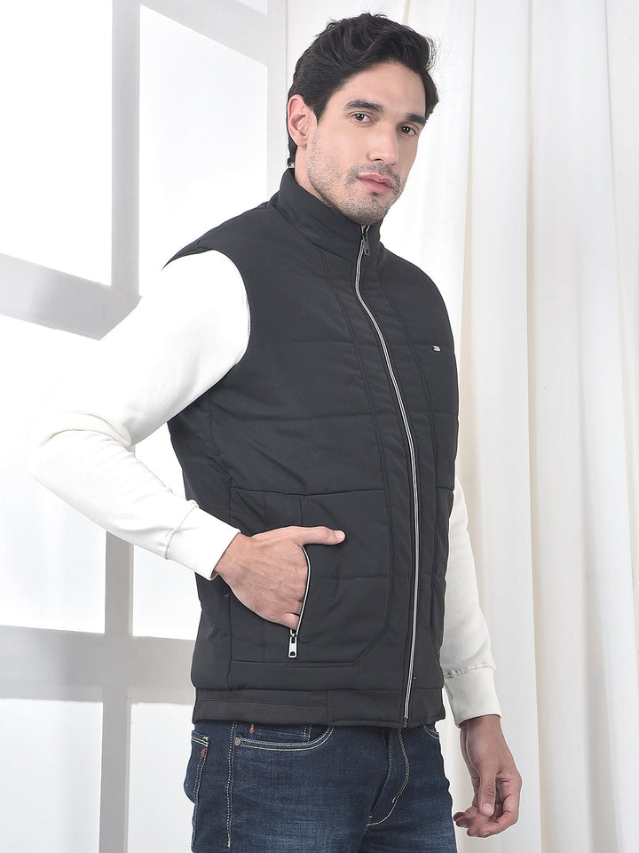 cobb solid black sleeveless zipper jacket