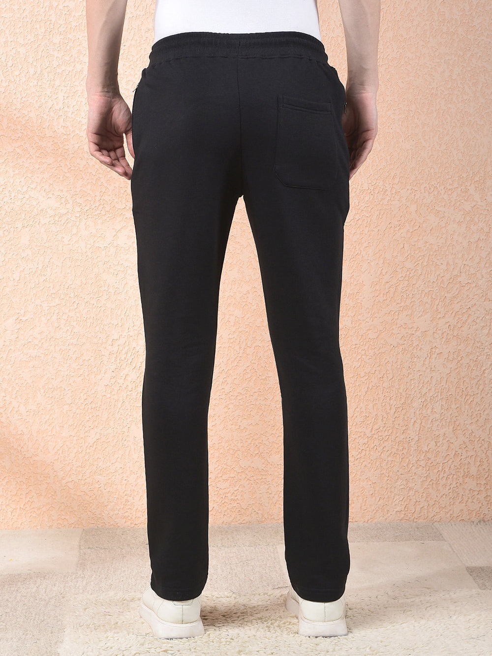 cobb solid black winter lower