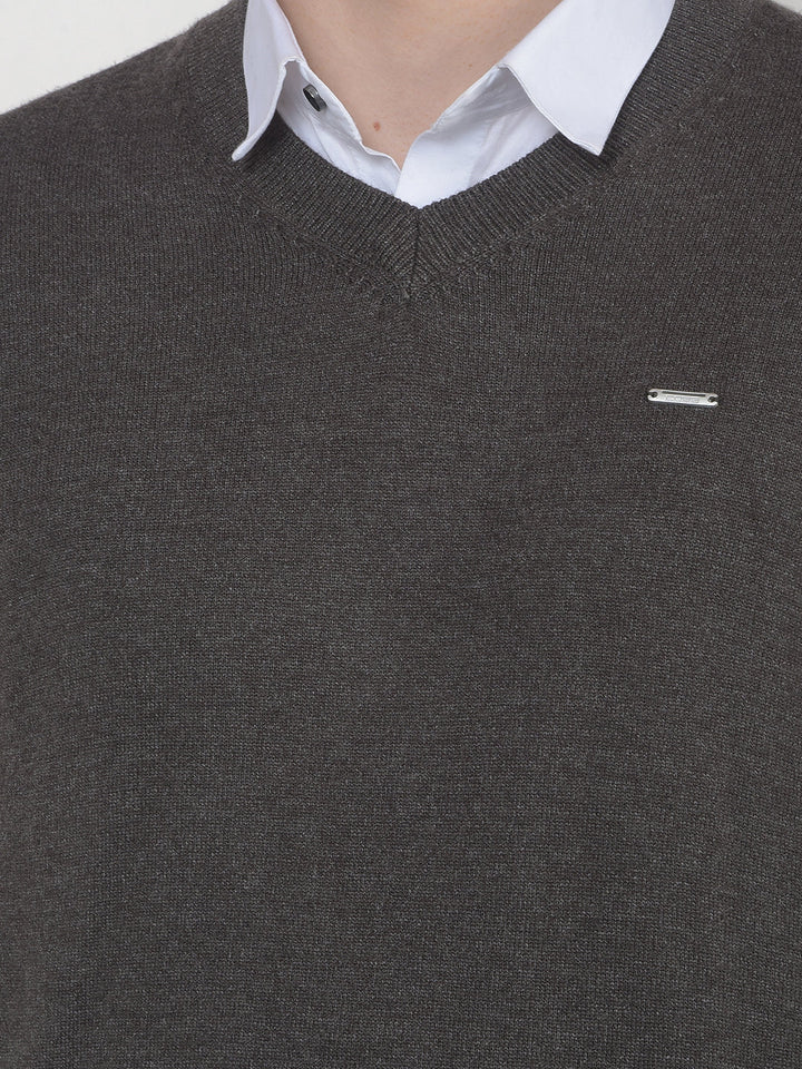 COBB SOLID ANTHRA V-NECK SWEATER