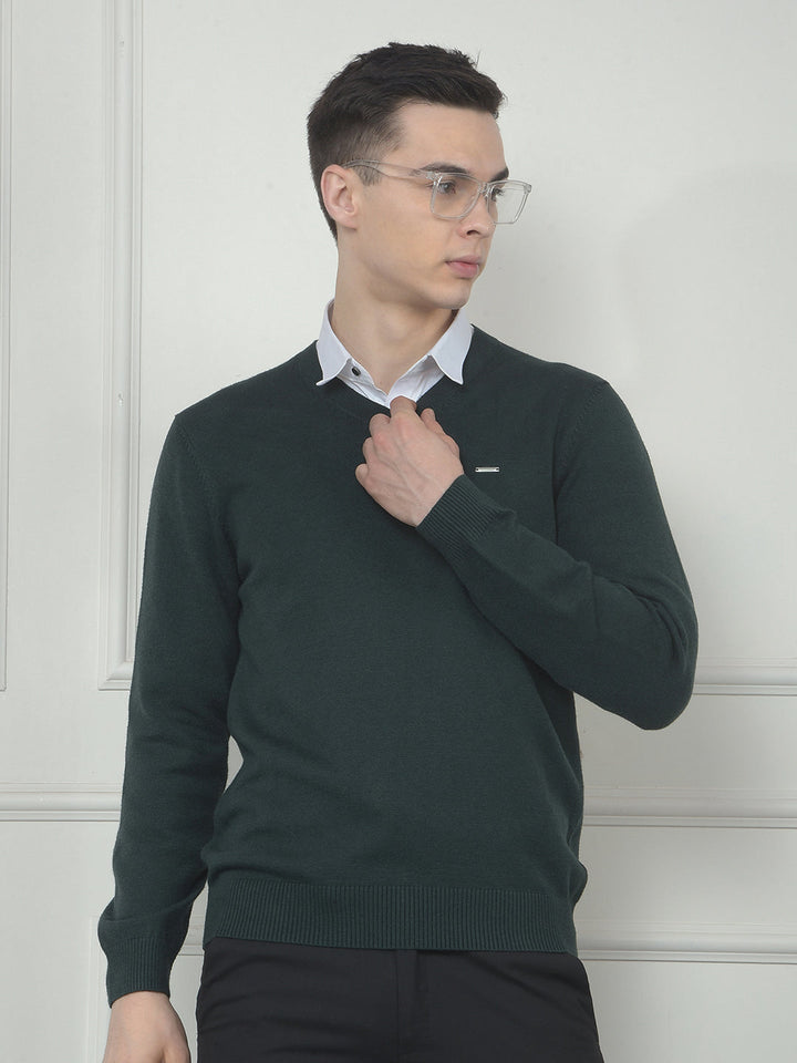 cobb solid bottle green v-neck sweater
