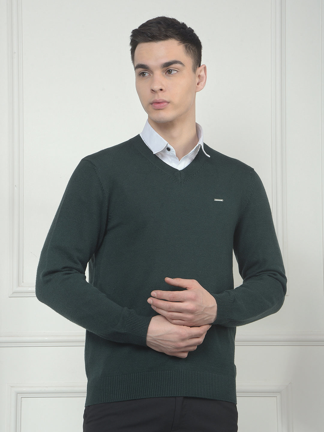 cobb solid bottle green v-neck sweater