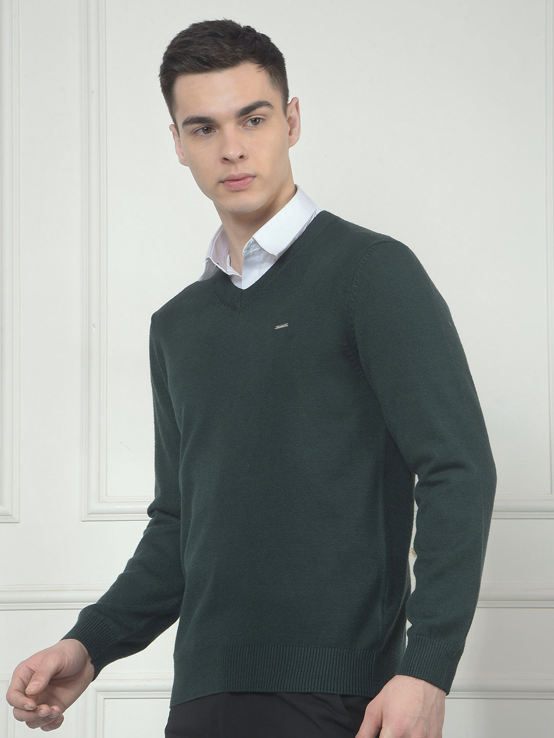 cobb solid bottle green v-neck sweater