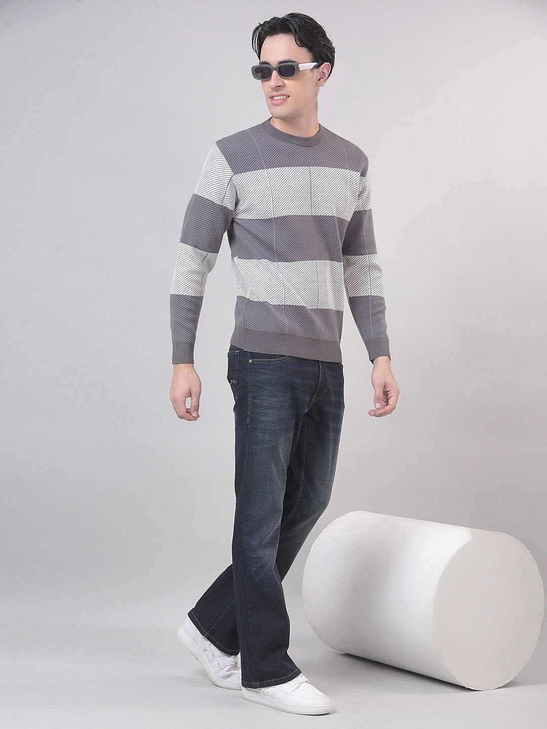 Grey Color-Block Round Sweater