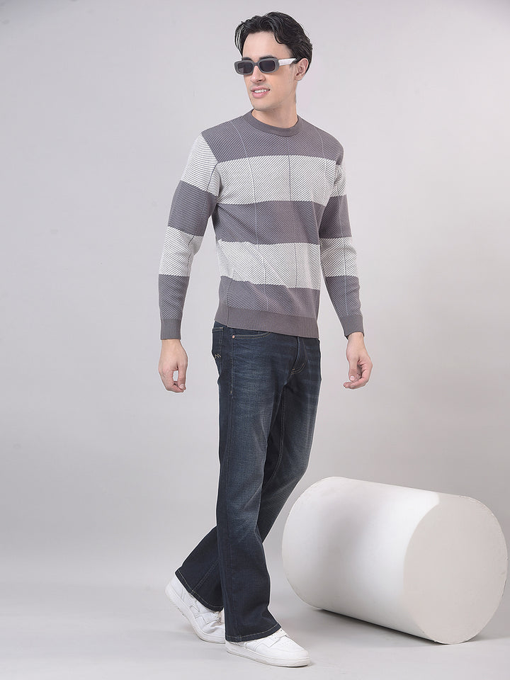 Grey Color-Block Round Sweater