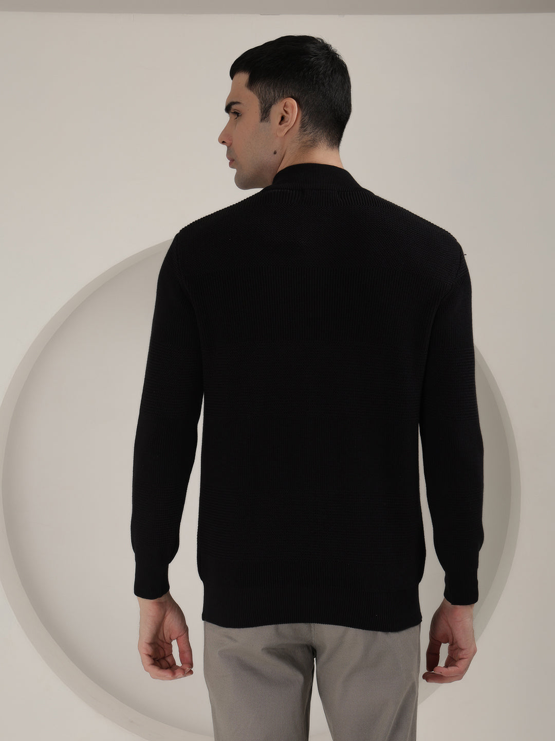 cobb black self-design round neck half-zipper sweater