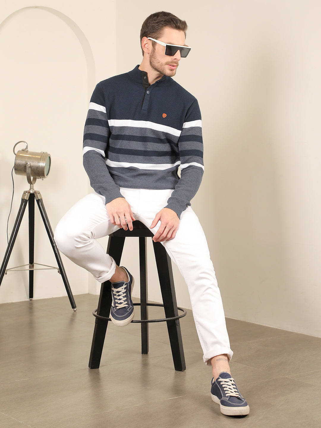 COBB NAVY BLUE STRIPED ROUND NECK HALF-BUTTON SWEATER