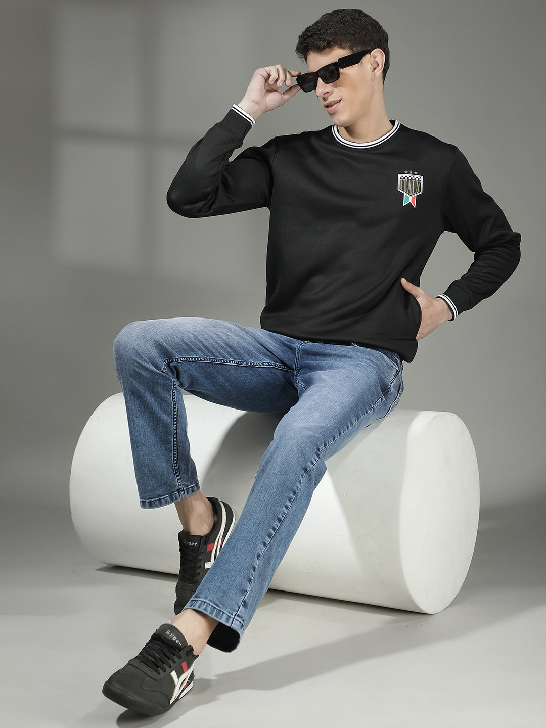 cobb black printed round neck sweatshirt