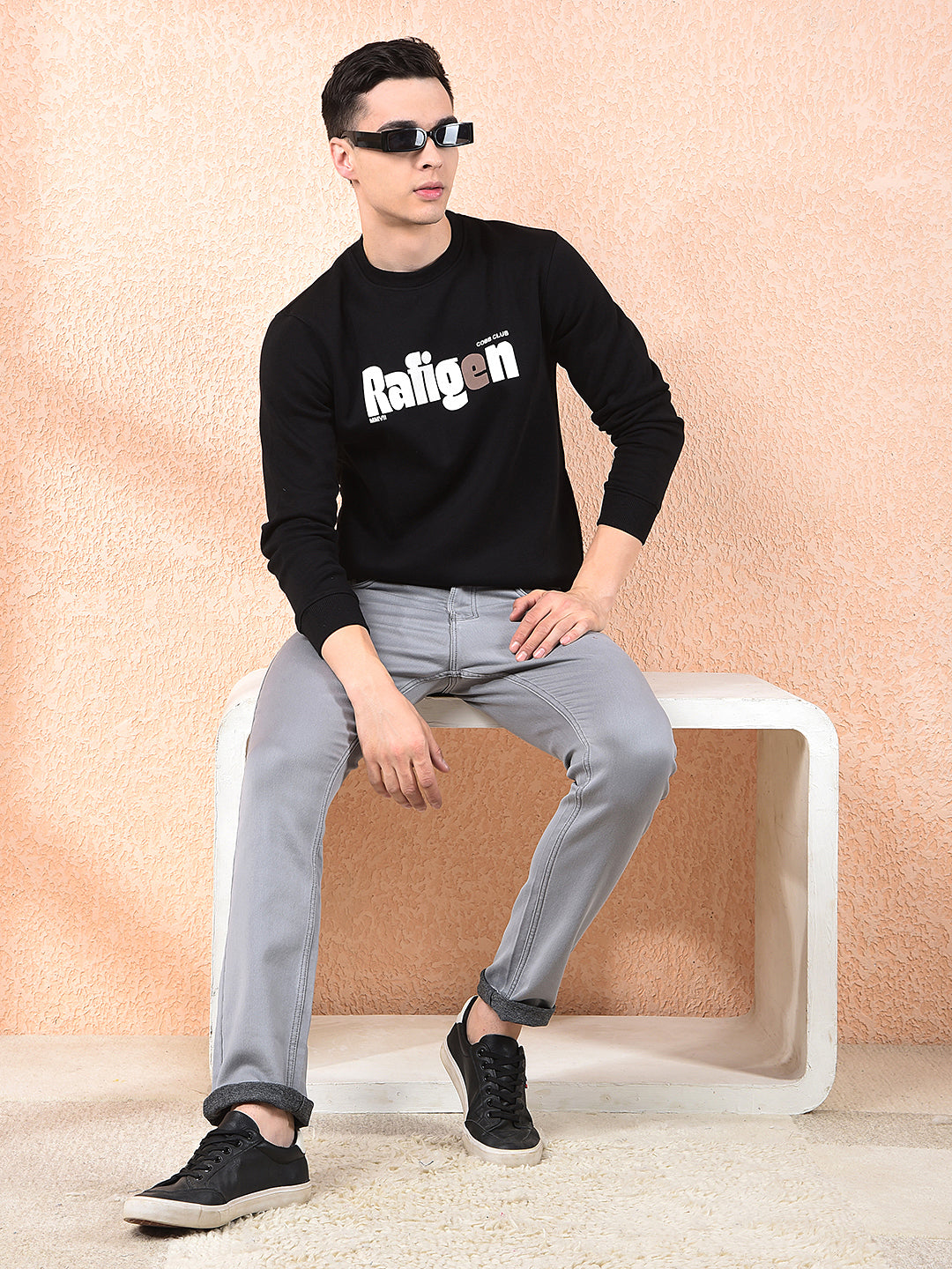cobb black printed round neck sweatshirt