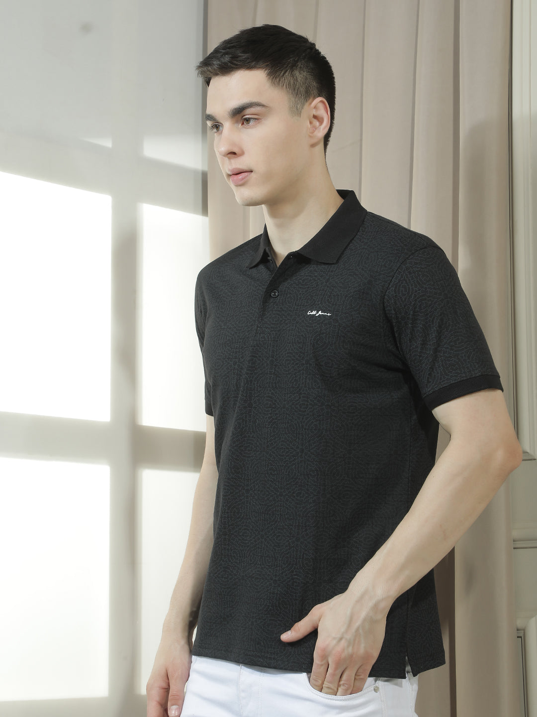 cobb black solid polo neck t-shirt