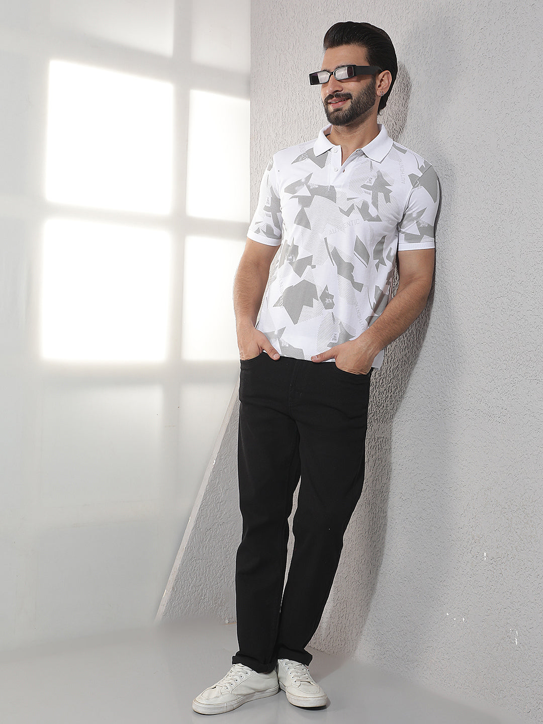 COBB WHITE PRINTED POLO NECK T-SHIRT