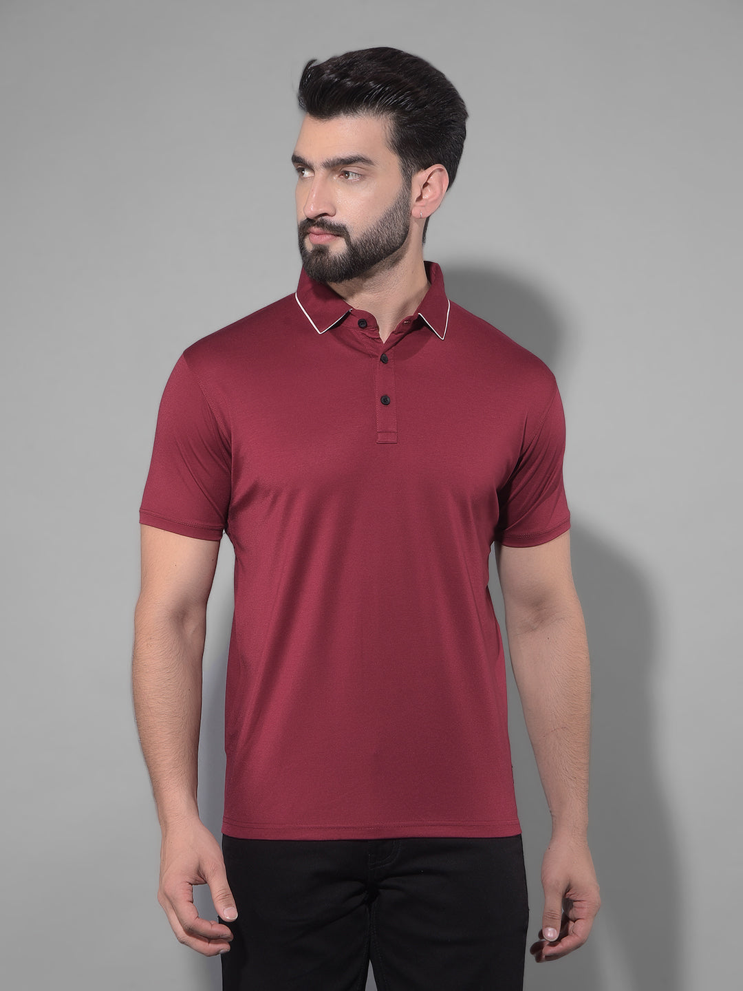 cobb solid maroon polo neck t-shirt