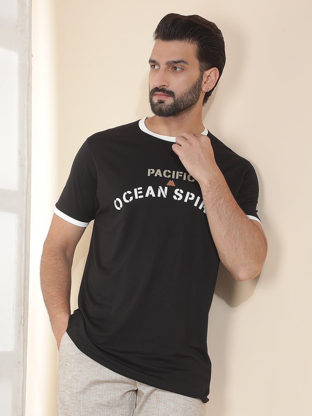 cobb black printed round neck t-shirt