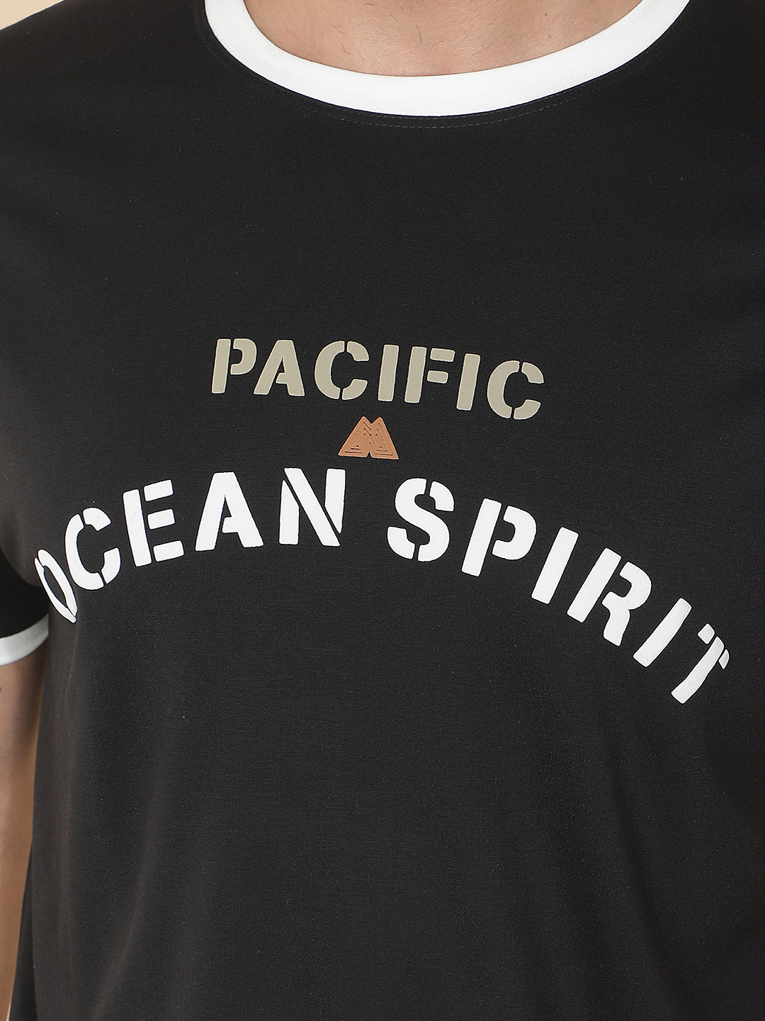 COBB BLACK PRINTED ROUND NECK T-SHIRT