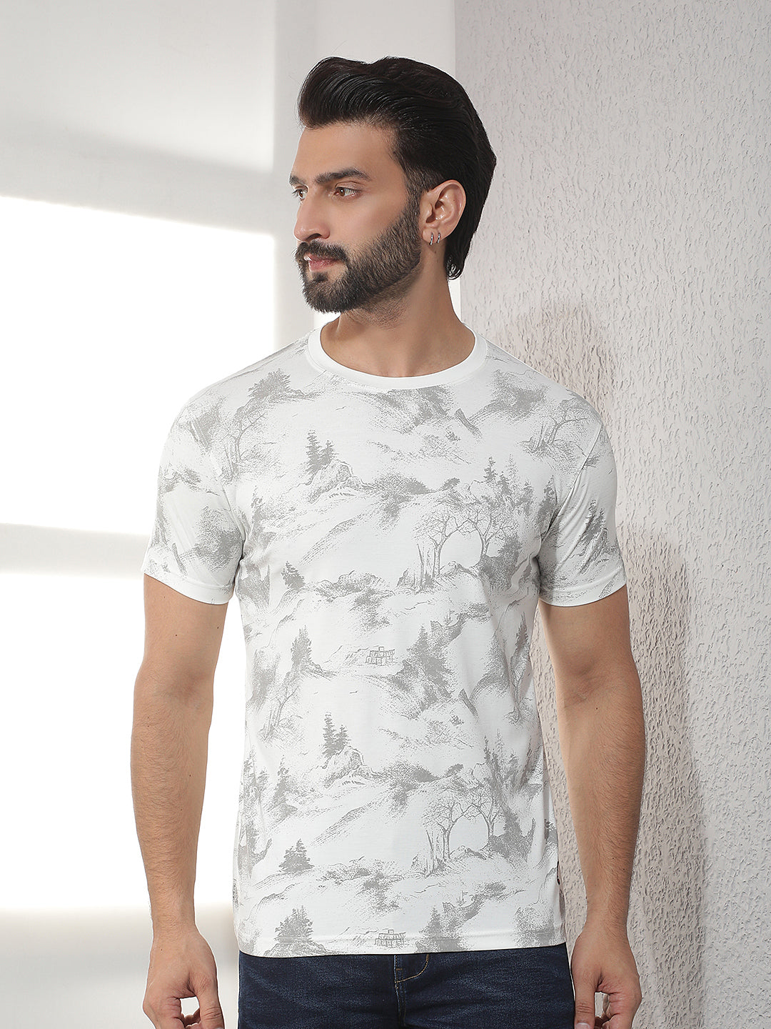 cobb white printed round neck t-shirt