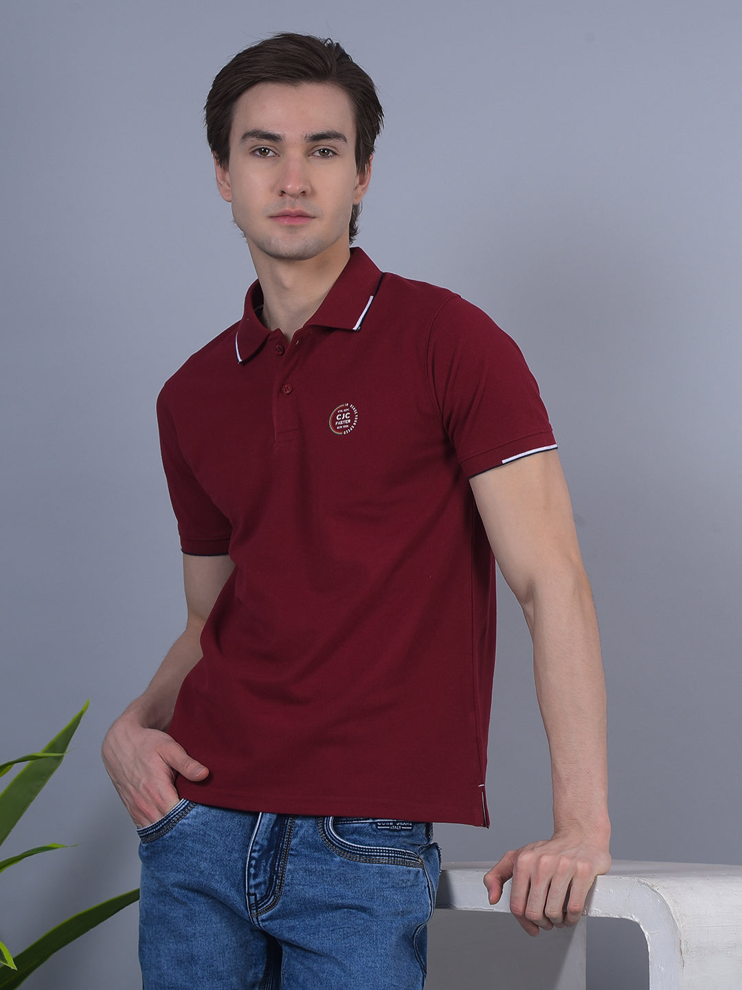 cobb solid maroon polo neck t-shirt