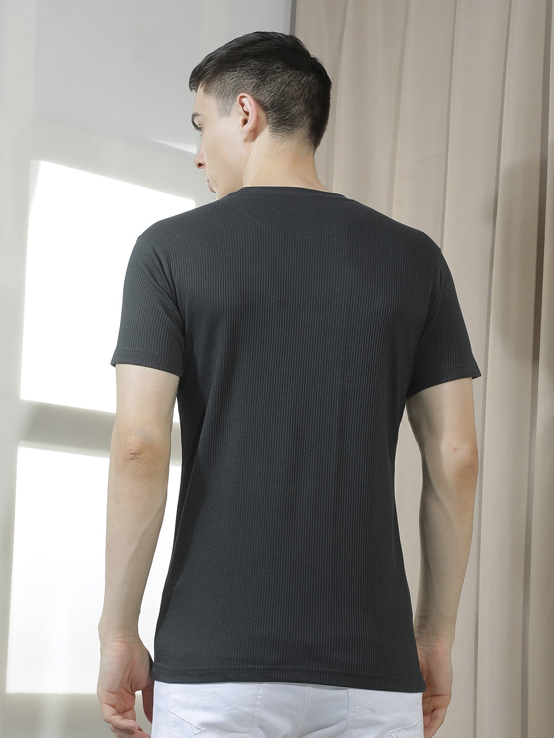 cobb black printed round neck t-shirt