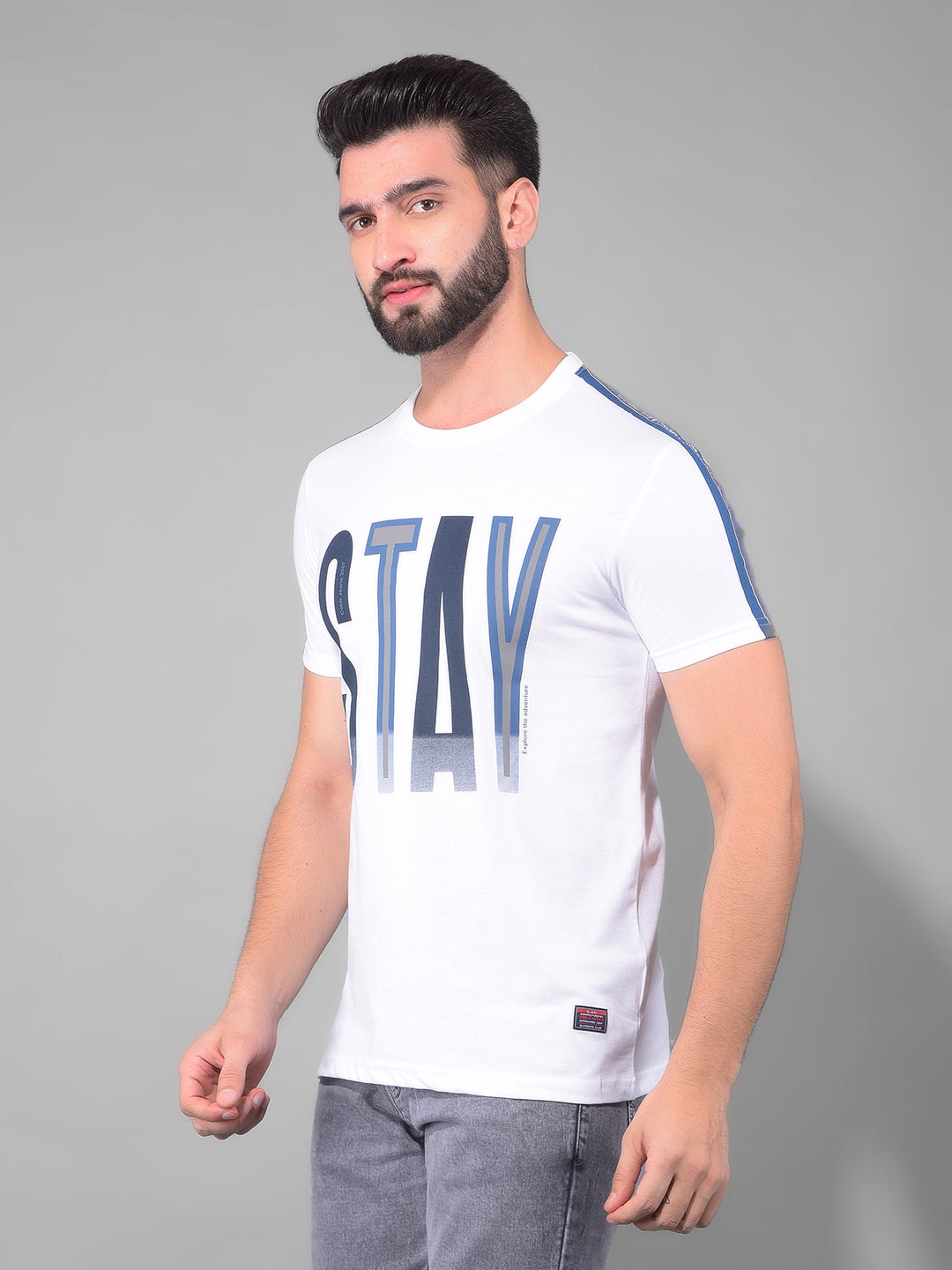 cobb white printed round neck t-shirt