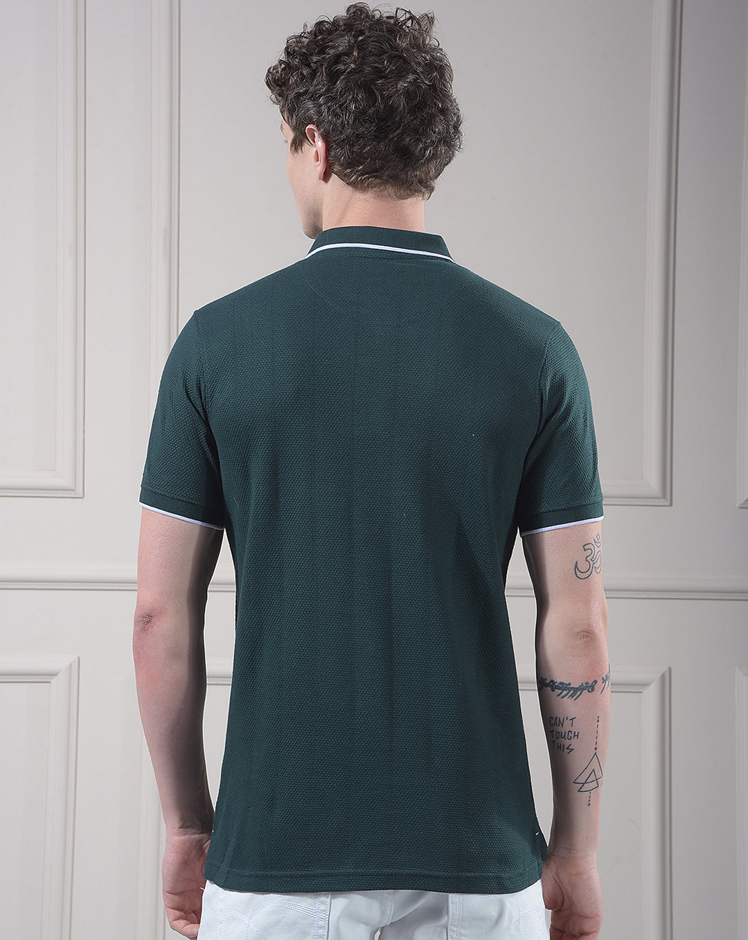 cobb botal green solid polo neck t-shirt