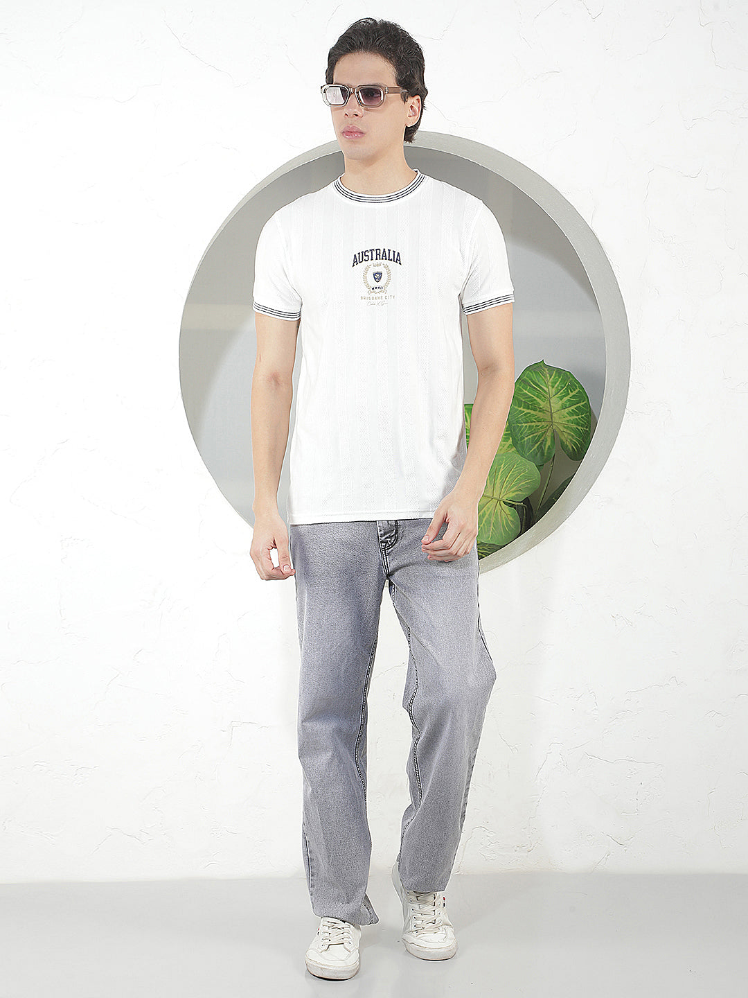 WHITE PRINTED ROUND TEES