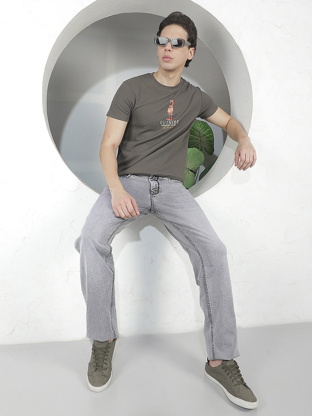 OLIVE PRINTED ROUND TEES