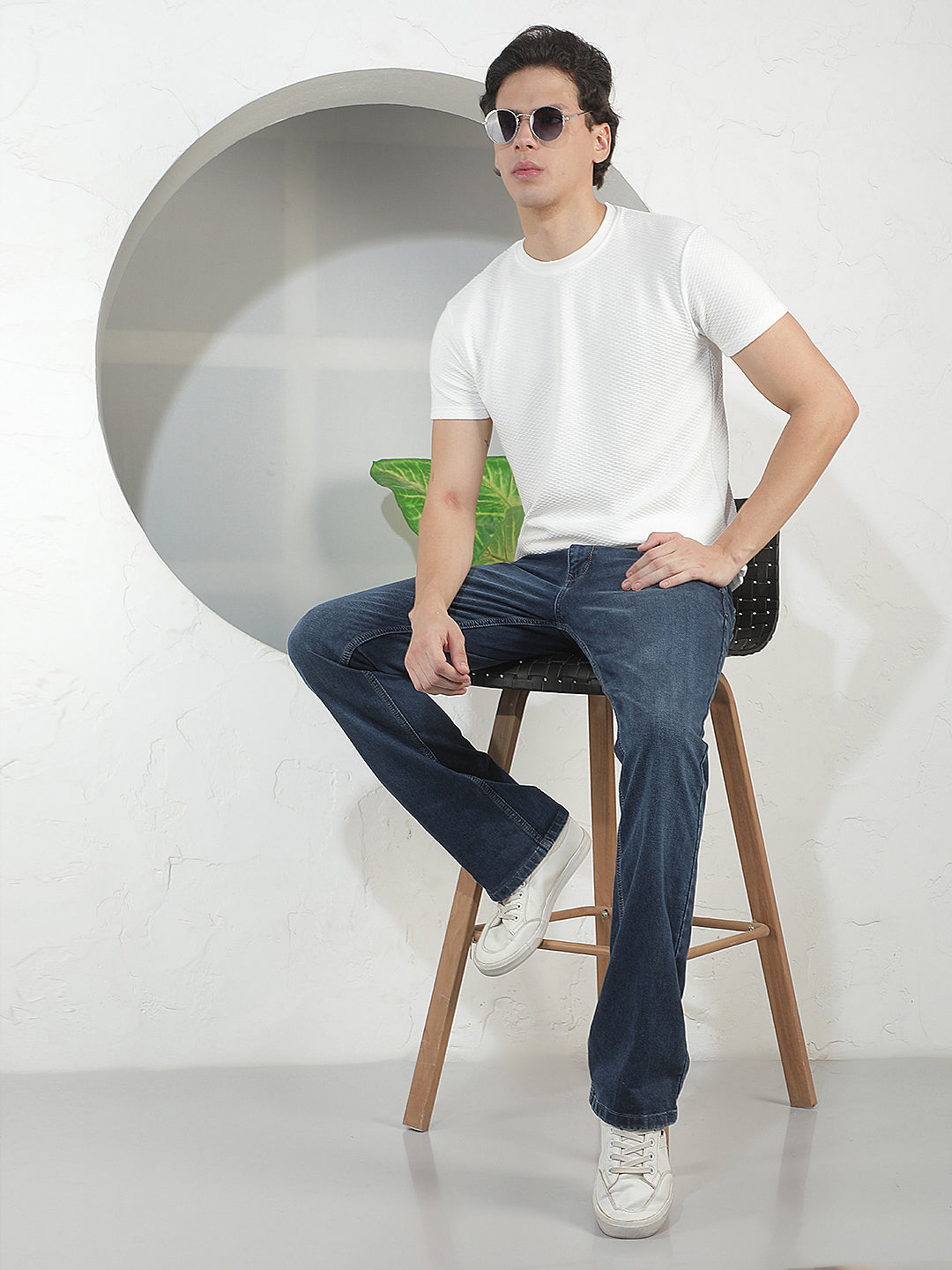 WHITE SELF-DESIGN ROUND TEES