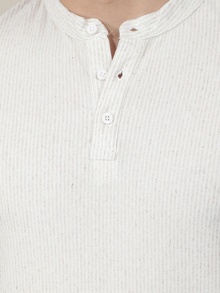 beige striped round tees