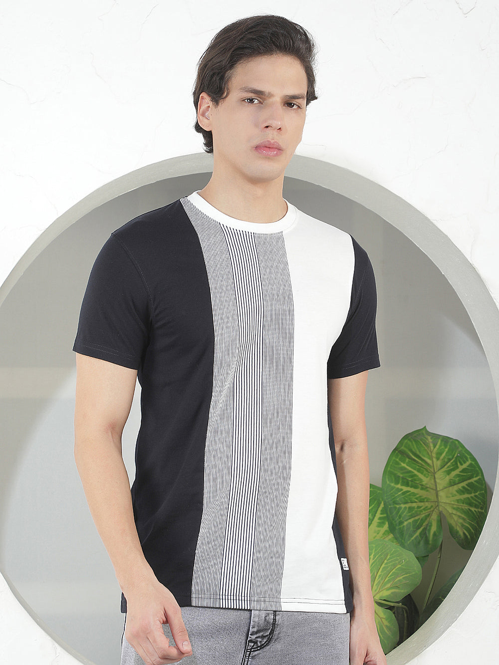 navy color-block round tees