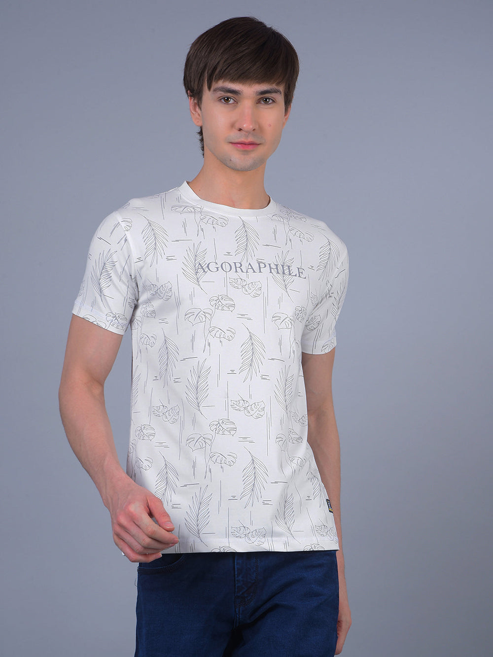 cobb white printed round neck t-shirt