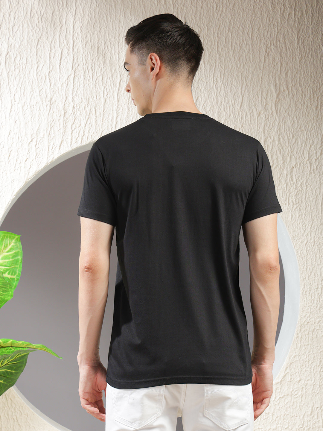 cobb black printed round neck t-shirt