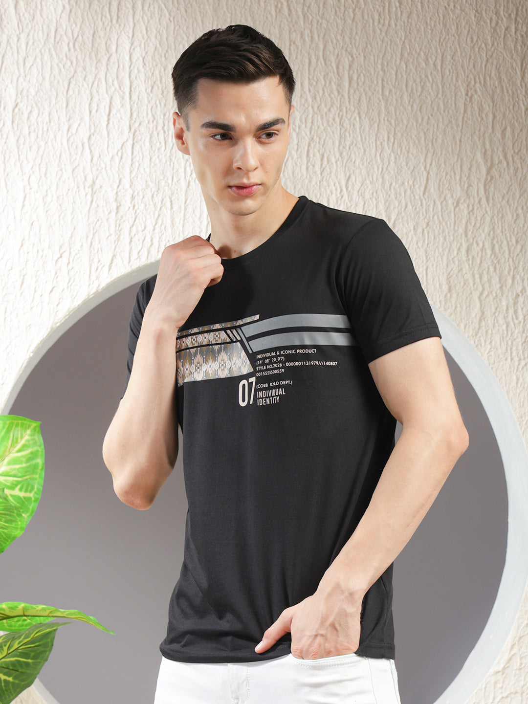 COBB BLACK PRINTED ROUND NECK T-SHIRT