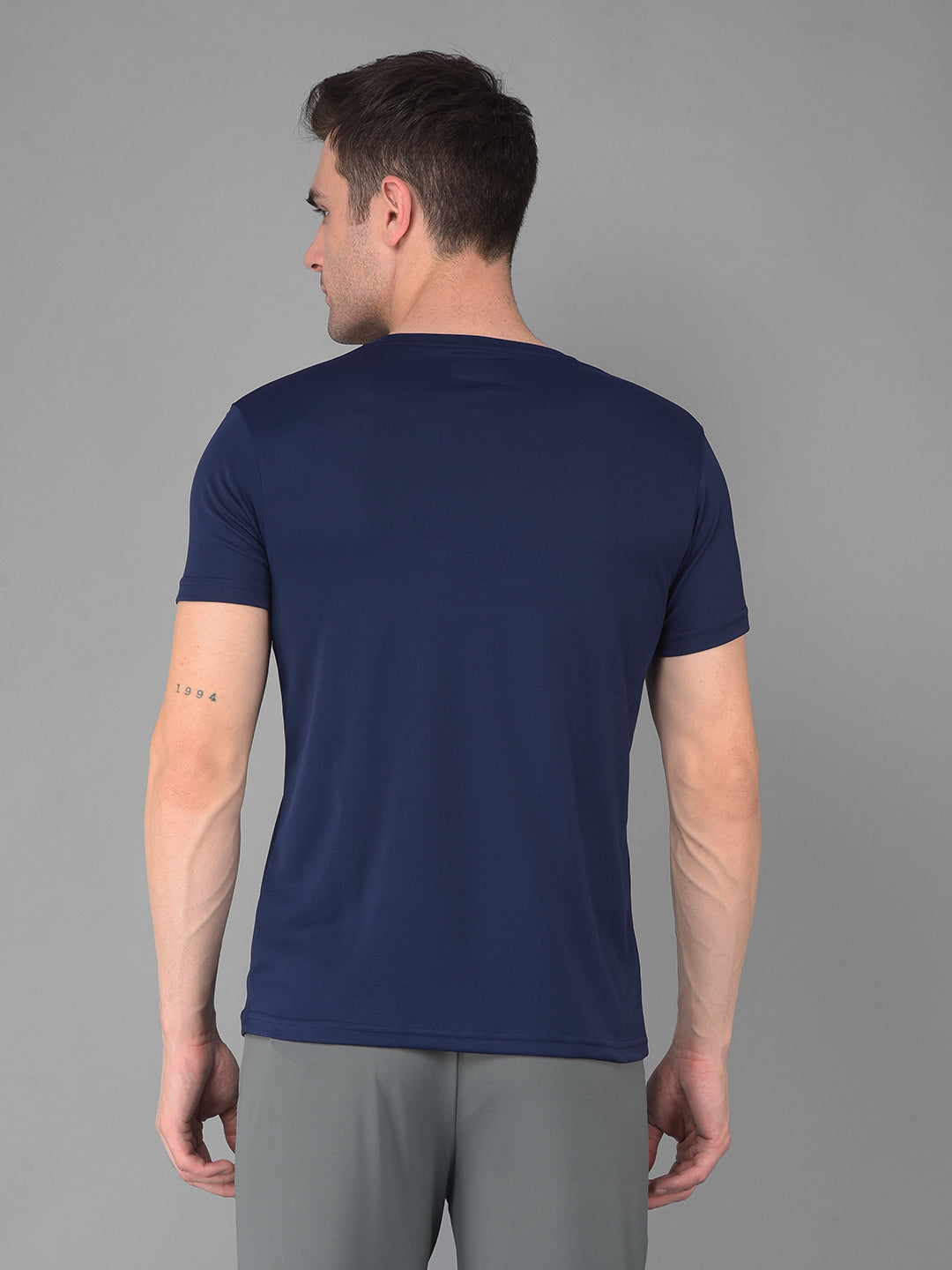cobb solid navy blue round neck active wear t-shirt