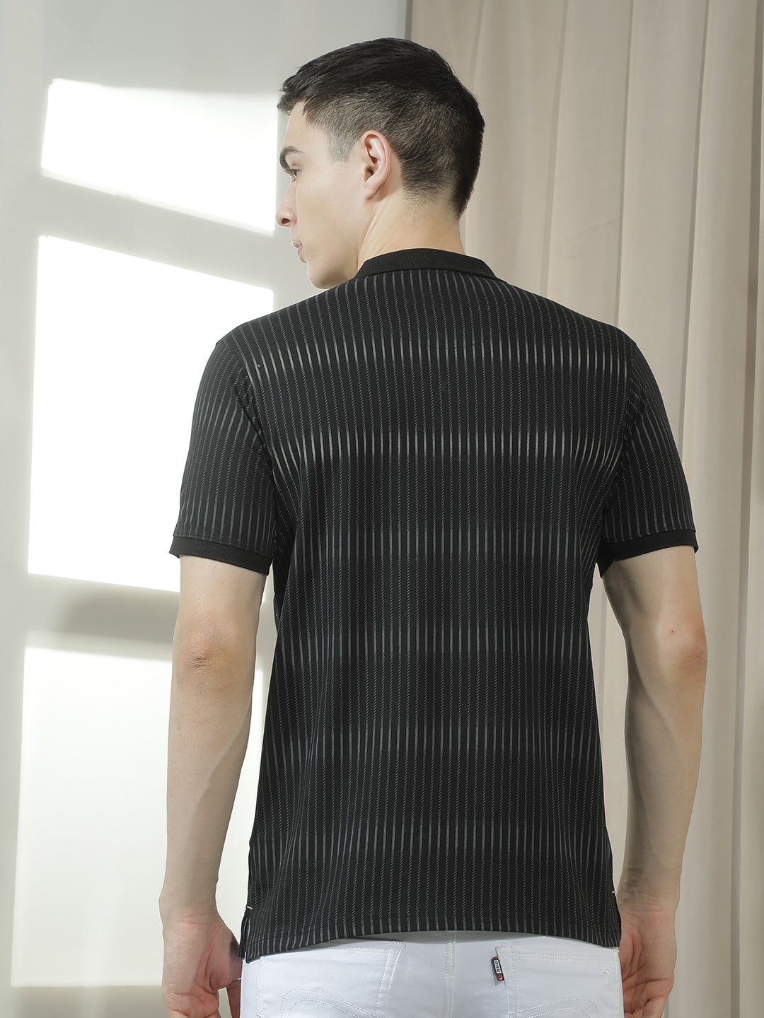 cobb black solid polo neck t-shirt