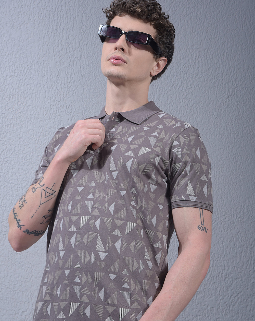 cobb brown color-block polo neck t-shirt