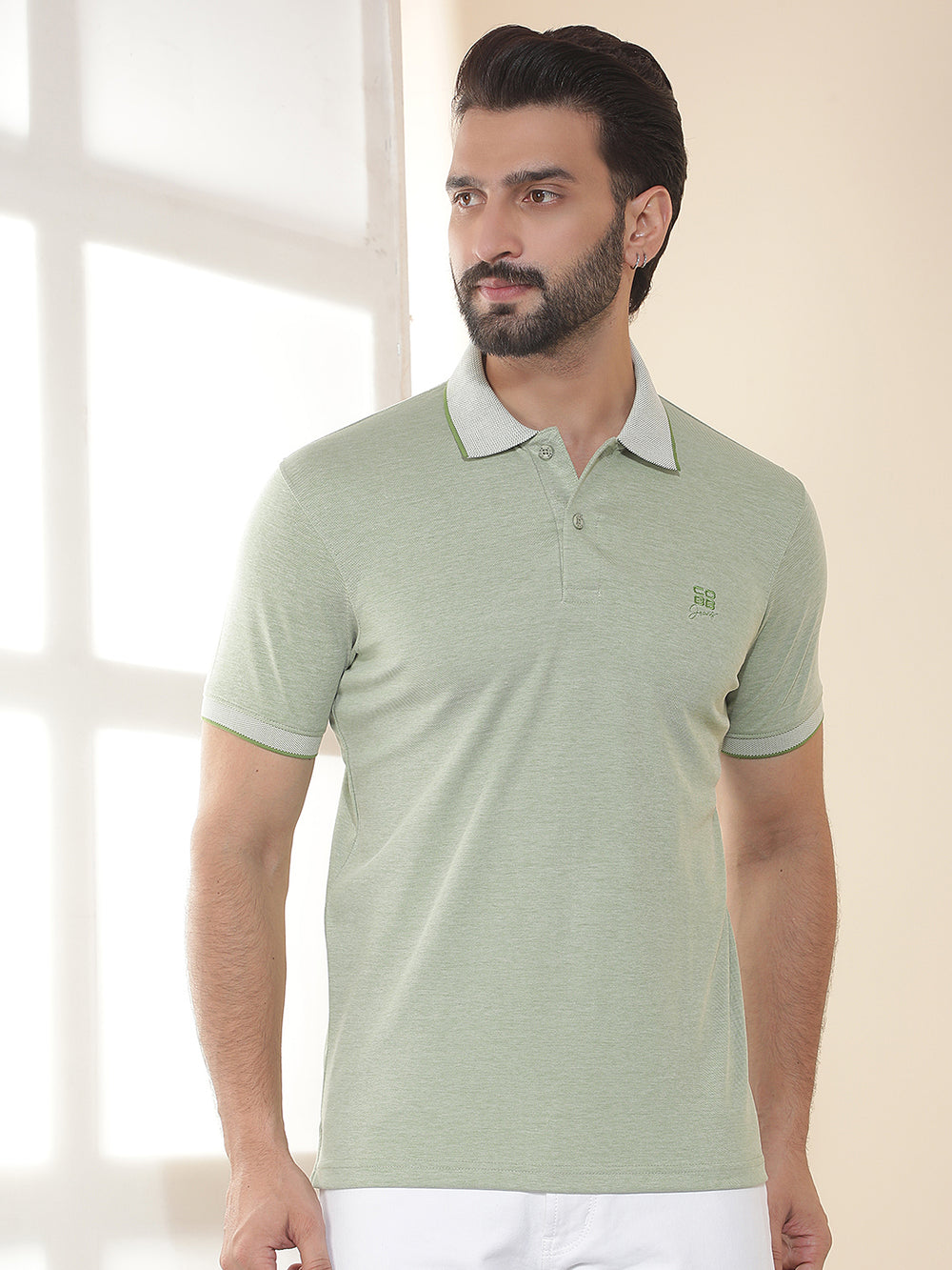 cobb light green solid polo neck t-shirt