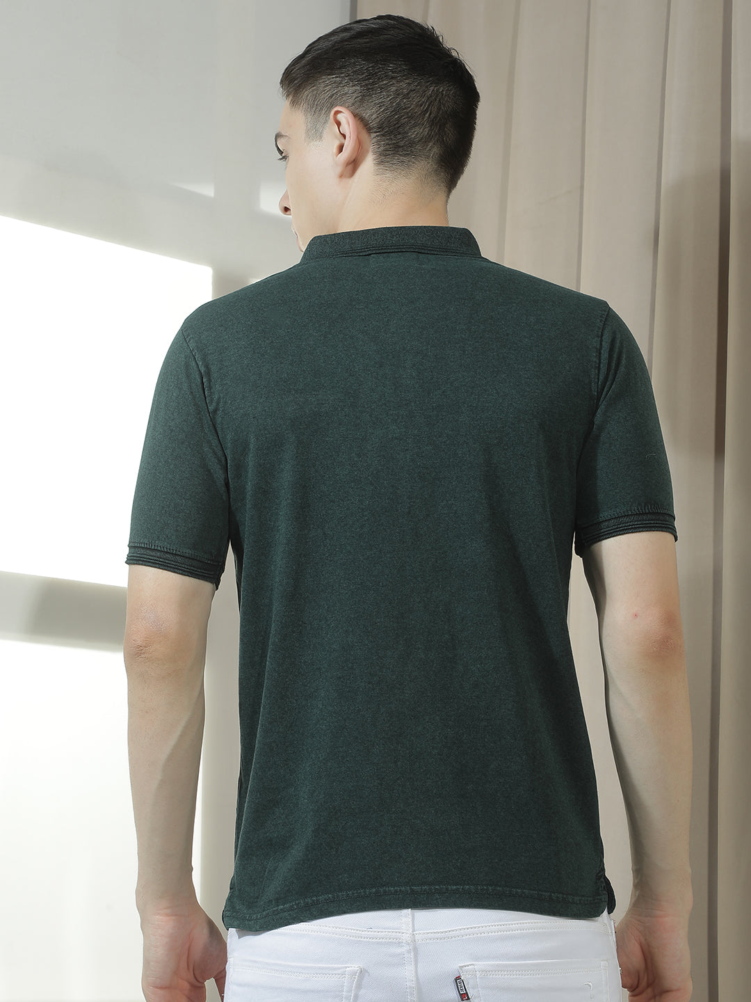 cobb bottle green solid polo neck t-shirt