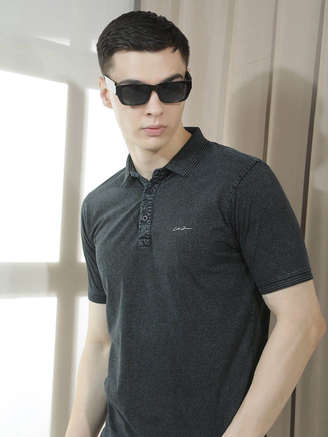 cobb black solid polo neck t-shirt
