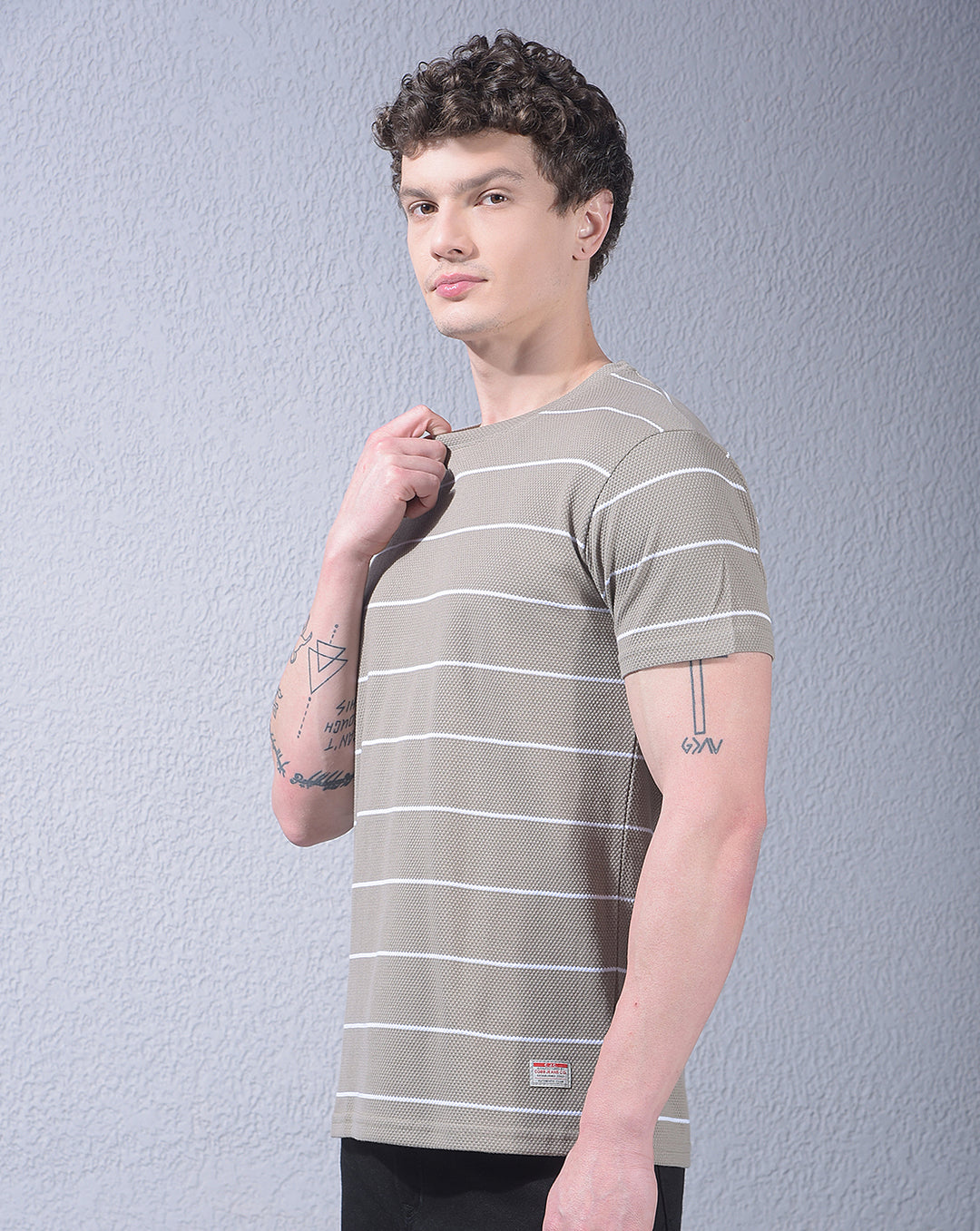 cobb beige striped round neck t-shirt