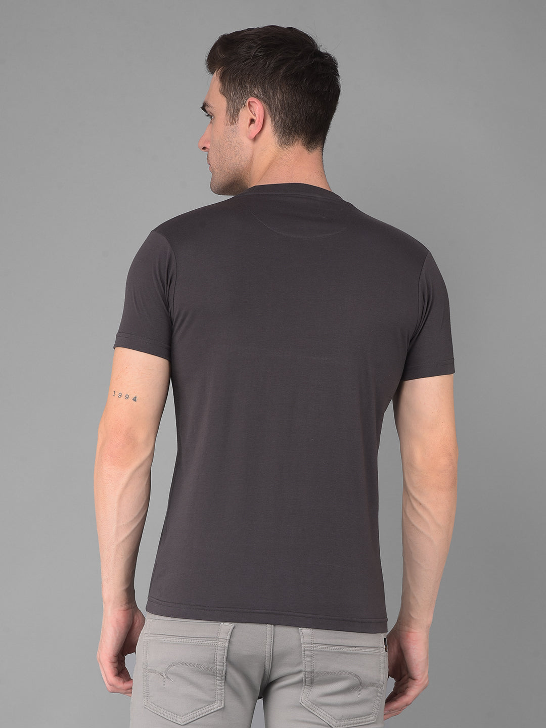 cobb dark grey printed round neck t-shirt