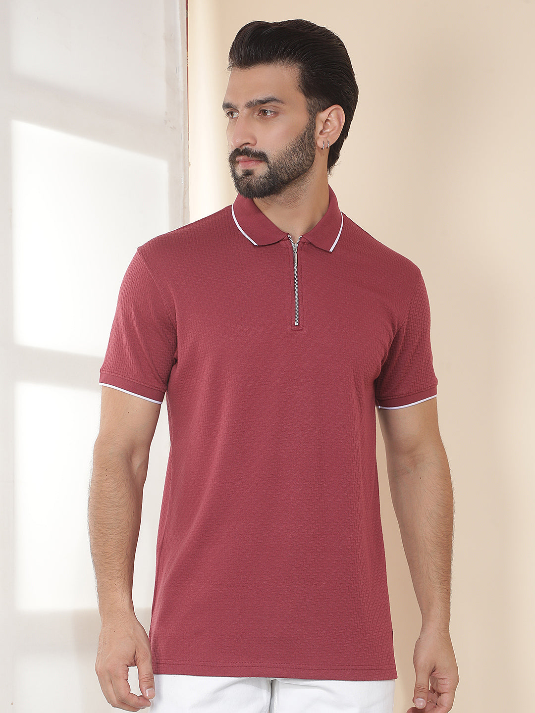 cobb maroon solid polo neck t-shirt