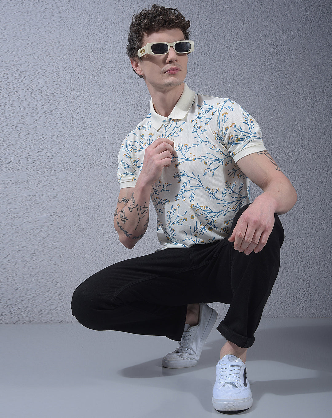 COBB CREAM PRINTED POLO NECK T-SHIRT
