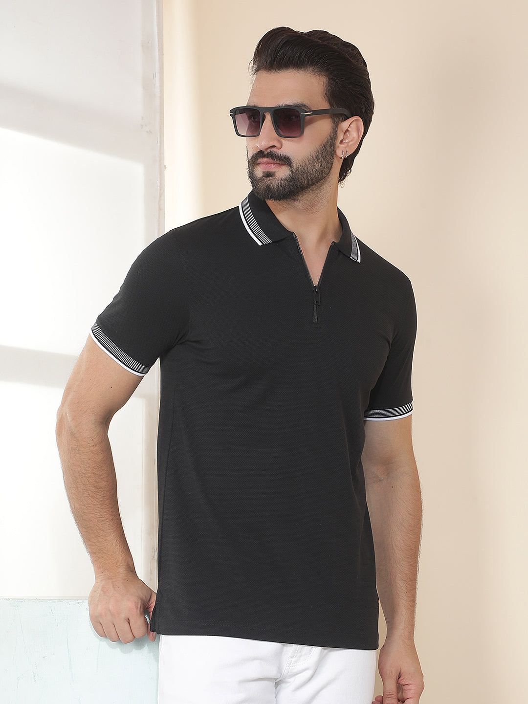 cobb black solid polo neck t-shirt