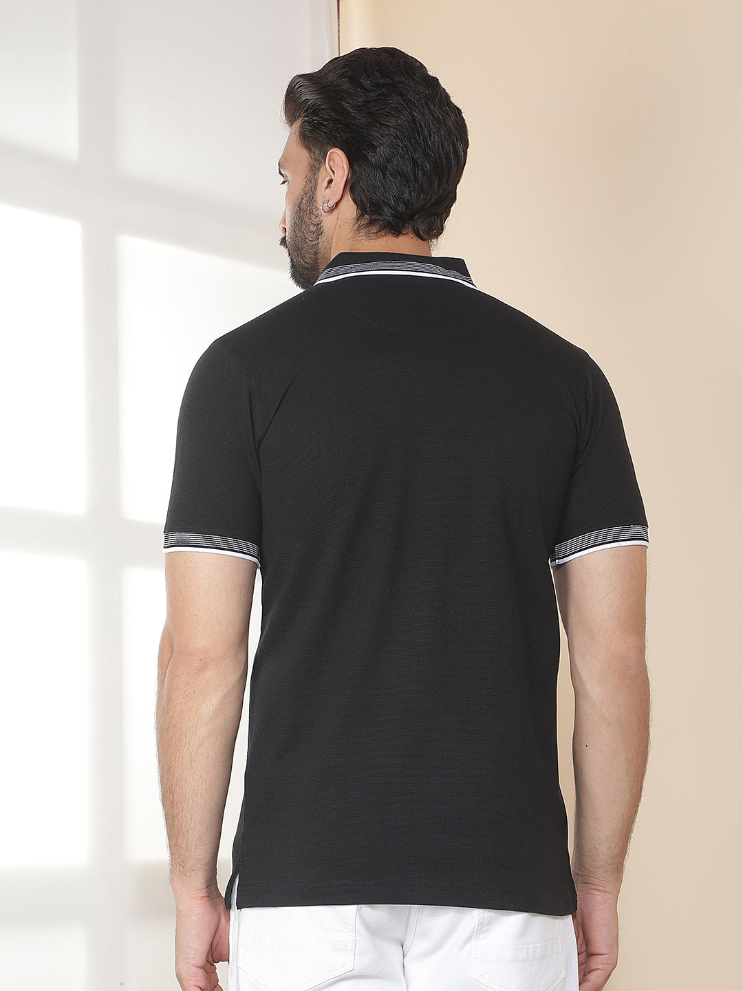 cobb black solid polo neck t-shirt