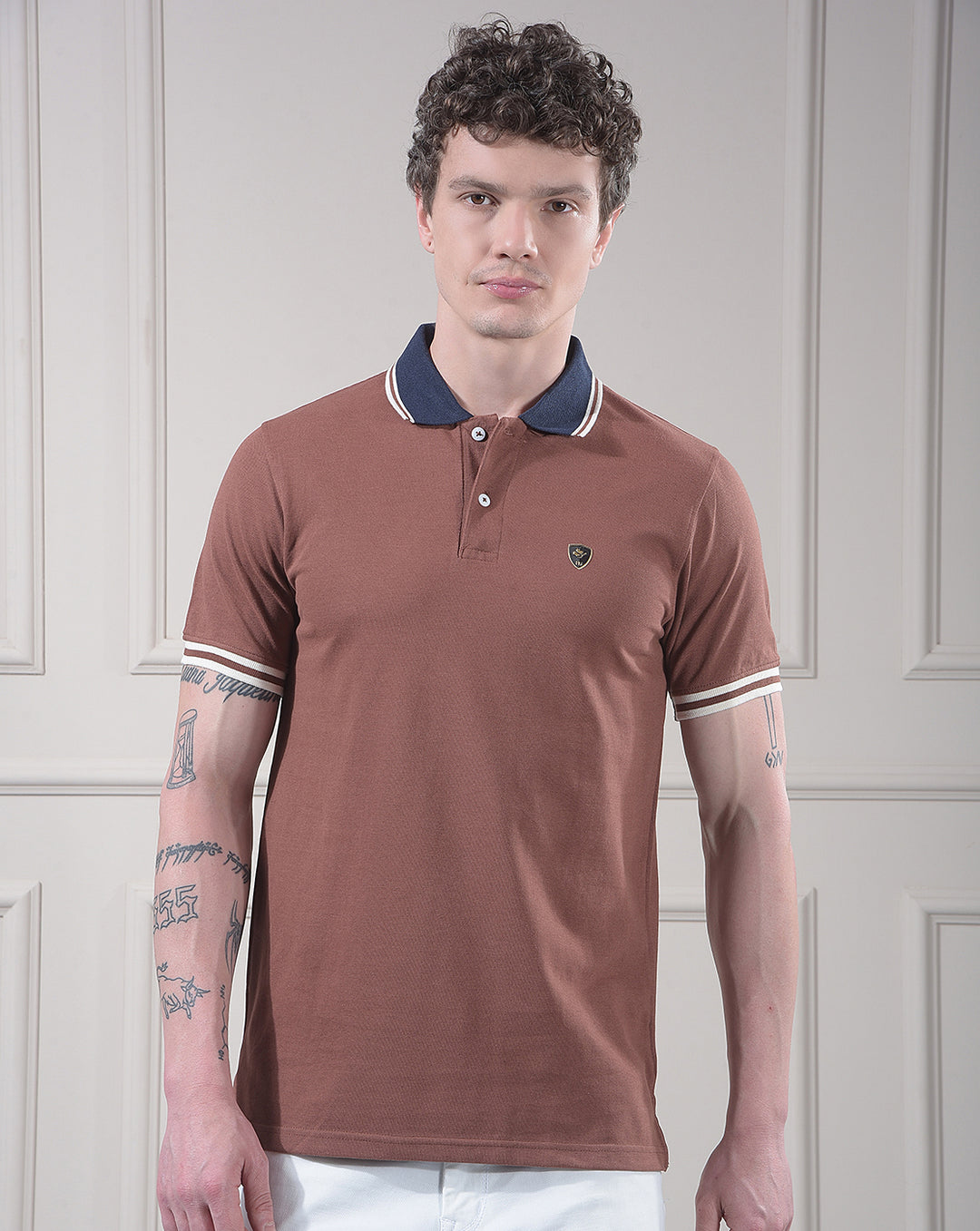 cobb choclate solid polo neck t-shirt